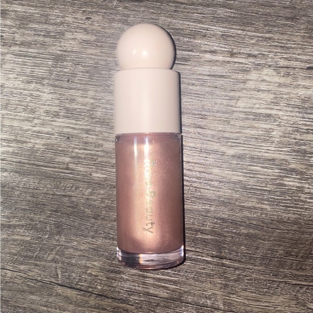 Rare Beauty Highlighter